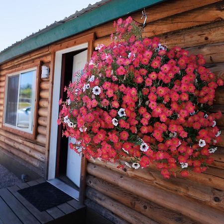 Big Medicine Cabins Saint Ignatius エクステリア 写真